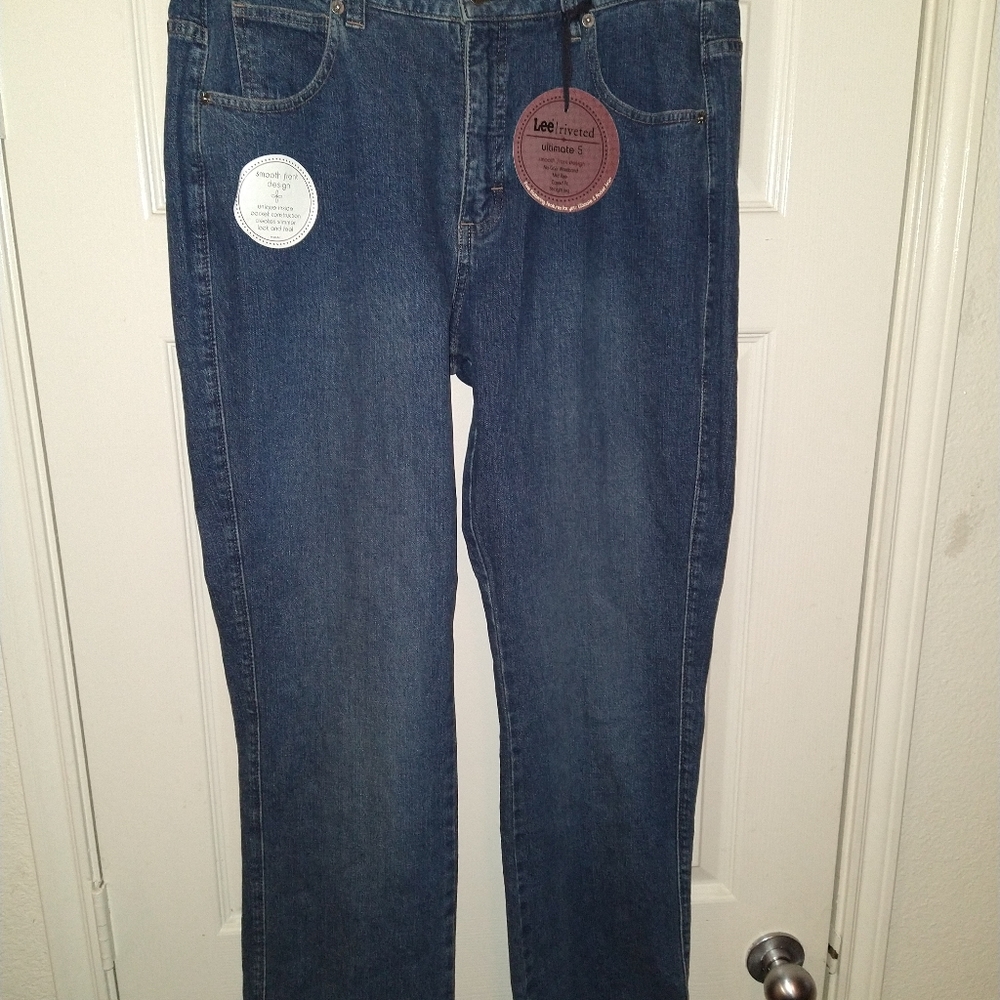 NWT Lee Riveted Ultimate 5 Mid Rise Blue Jeans Women's sz 16M.